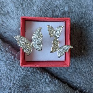 Butterfly ring